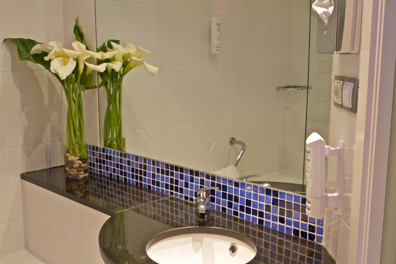 Holiday Inn Express Campo De Gibraltar-Barrios By Ihg Los Barrios Bagian luar foto